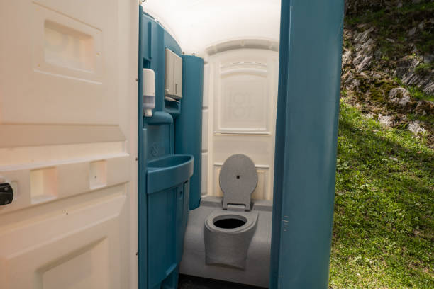 Best Portable restroom trailer rental  in Elk Grove, CA